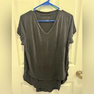 Black latched mama t M